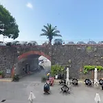 Piazza 100 Croci Διαμέρισμα *