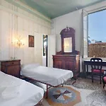 Piazza 100 Croci Διαμέρισμα *