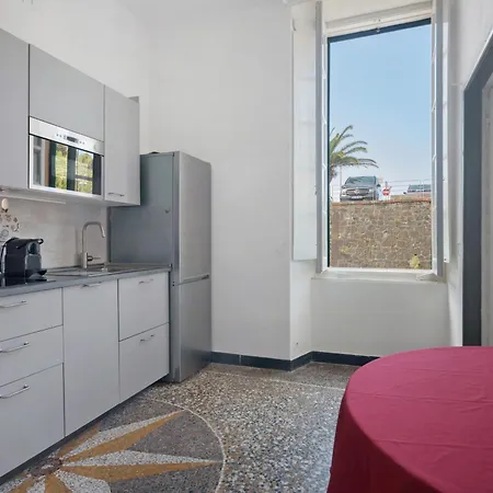 Piazza 100 Croci Apartman *