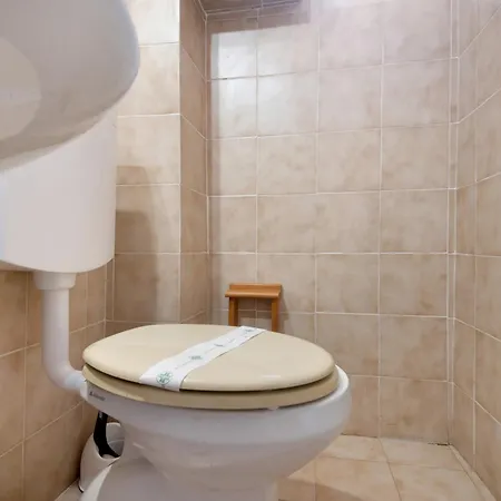 Piazza 100 Croci Apartman *