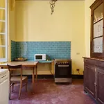 Piazza 100 Croci Apartment *