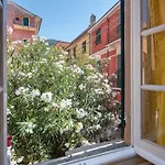Piazza 100 Croci