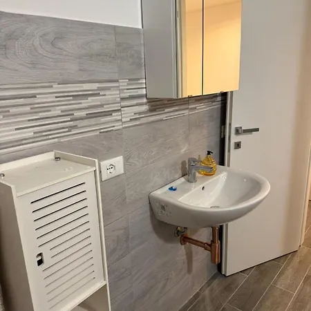 Piazza 100 Croci Apartment