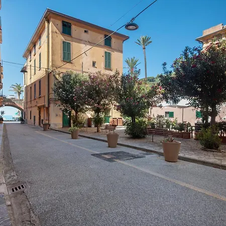 Piazza 100 Croci Apartment Bonassola